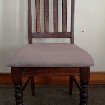 turned leg dining room chair