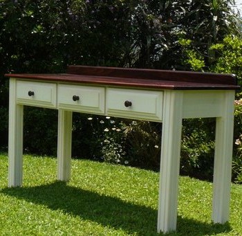 country cottage sideboard with three drawers
